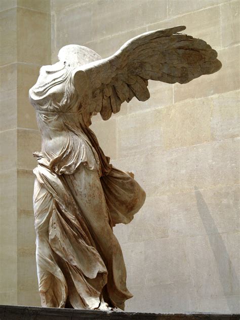 who sculpted Nike of samothrace